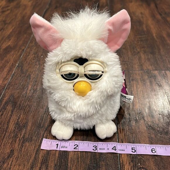 Furby 1998 Original 1st Generation White Snowball 70-800 New no box - Picture 10 of 11